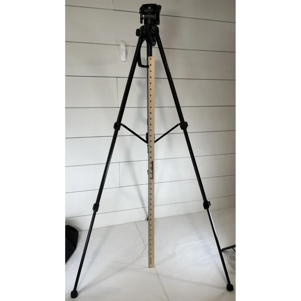 TARGUS Camera Tripod With Carry Bag Lightweight Adjustable Pan Tilt Head